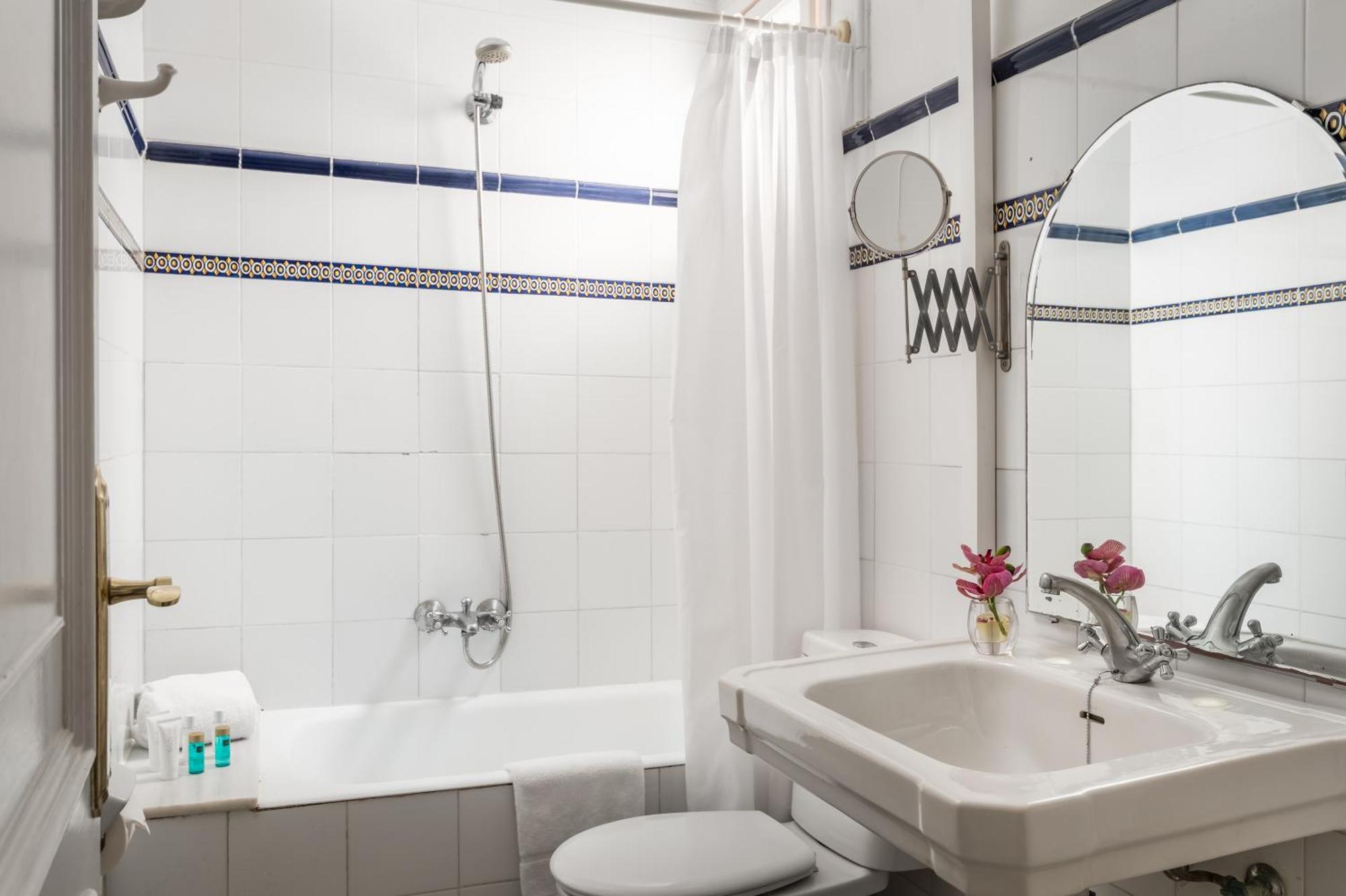 Hotel Medium Renaixenca Σίτζες Εξωτερικό φωτογραφία