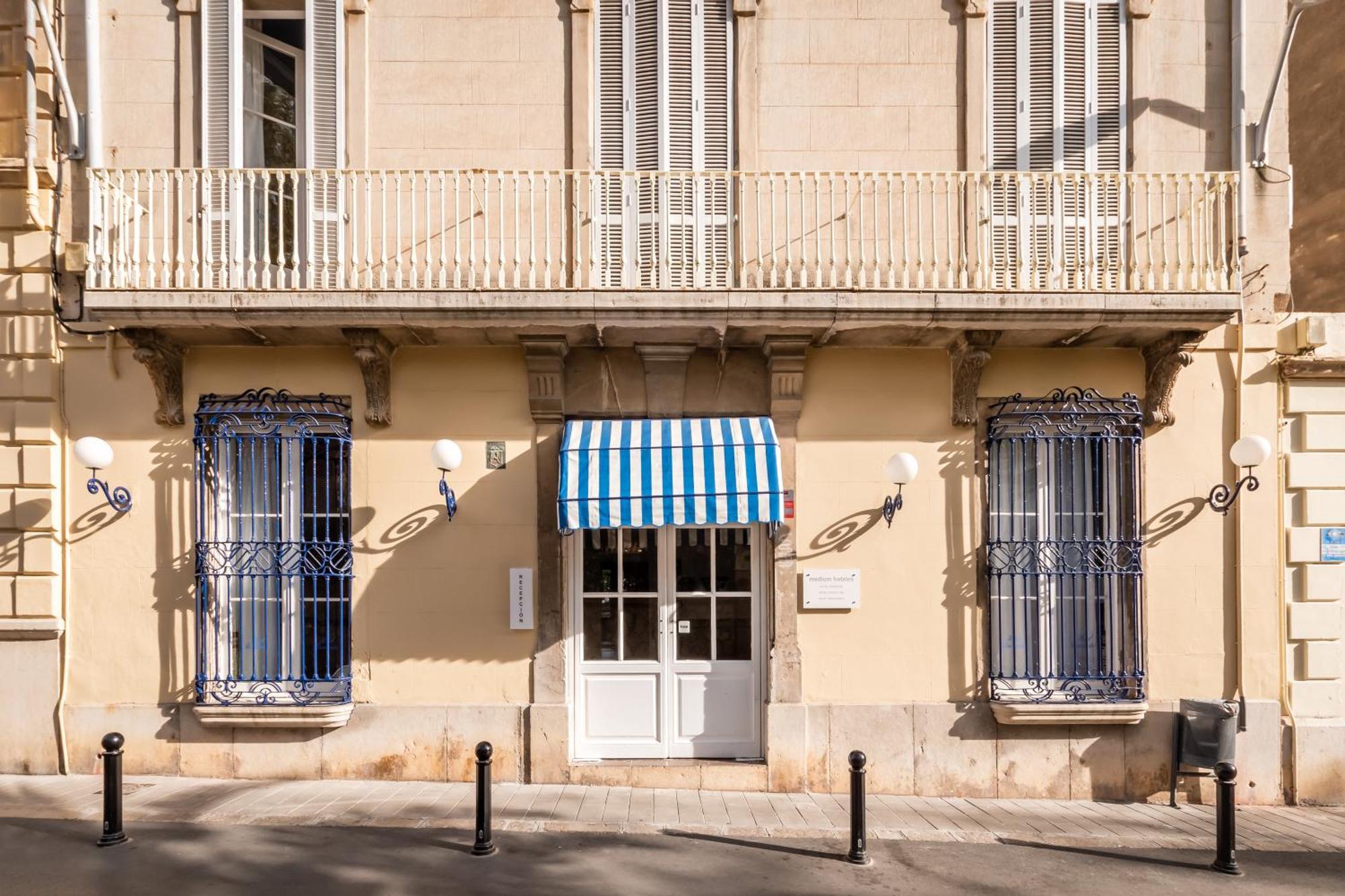 Hotel Medium Renaixenca Σίτζες Εξωτερικό φωτογραφία