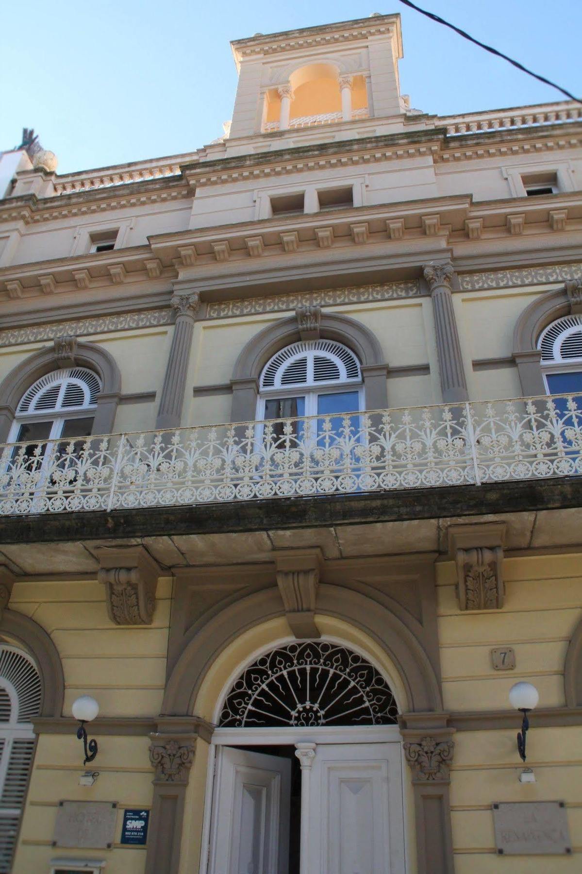 Hotel Medium Renaixenca Σίτζες Εξωτερικό φωτογραφία