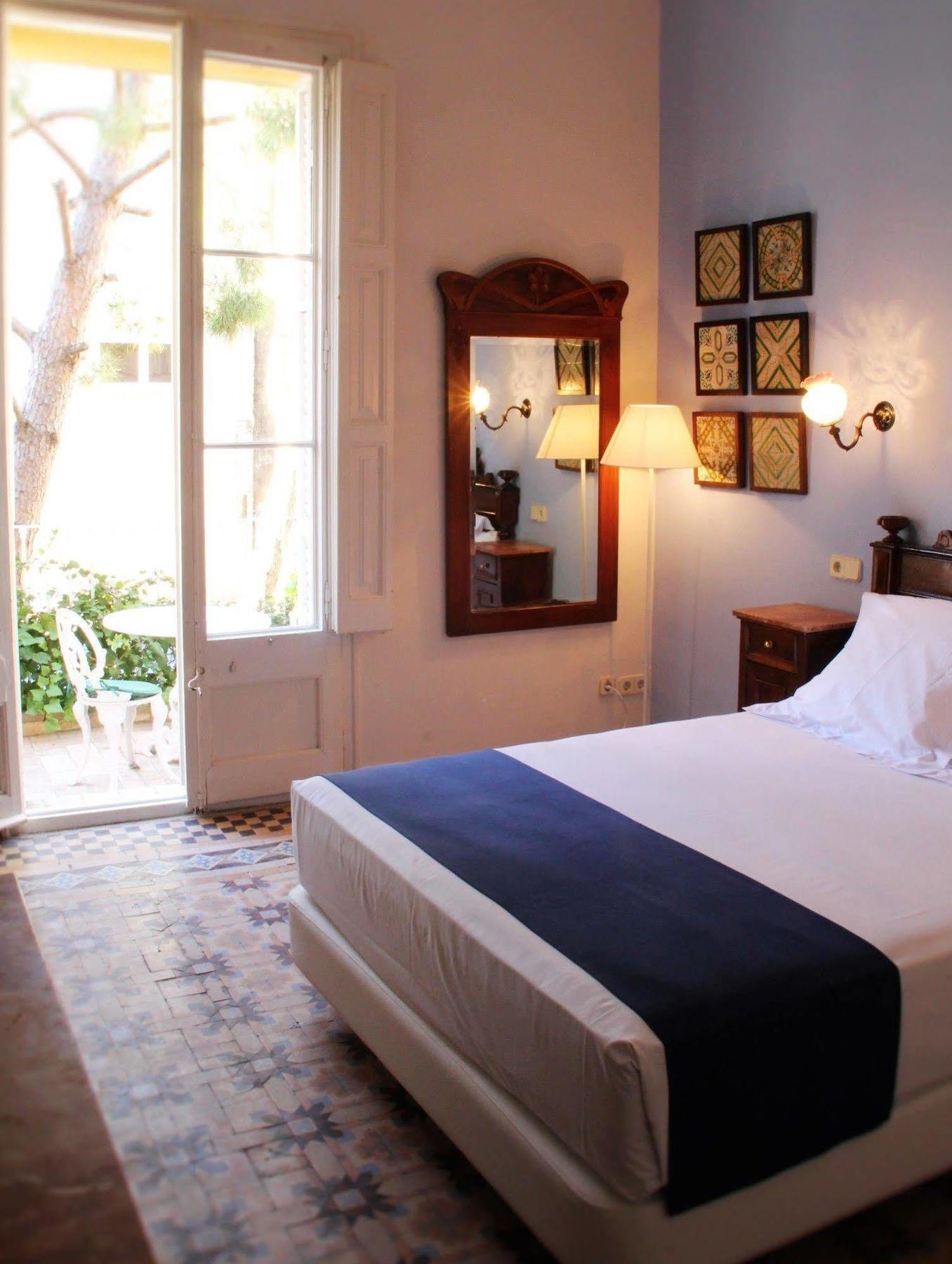 Hotel Medium Renaixenca Σίτζες Εξωτερικό φωτογραφία